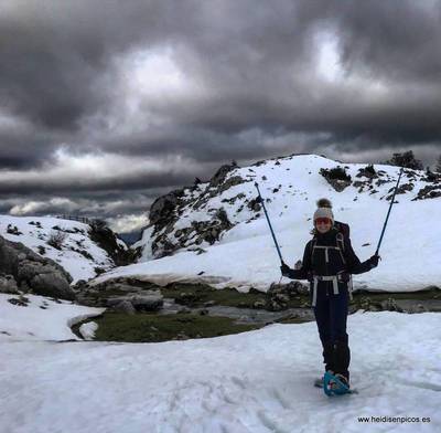 Raqueteando por Vegarredonda en Picos de Europa (Asturias).